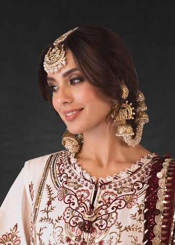 Amroz Earrings tika