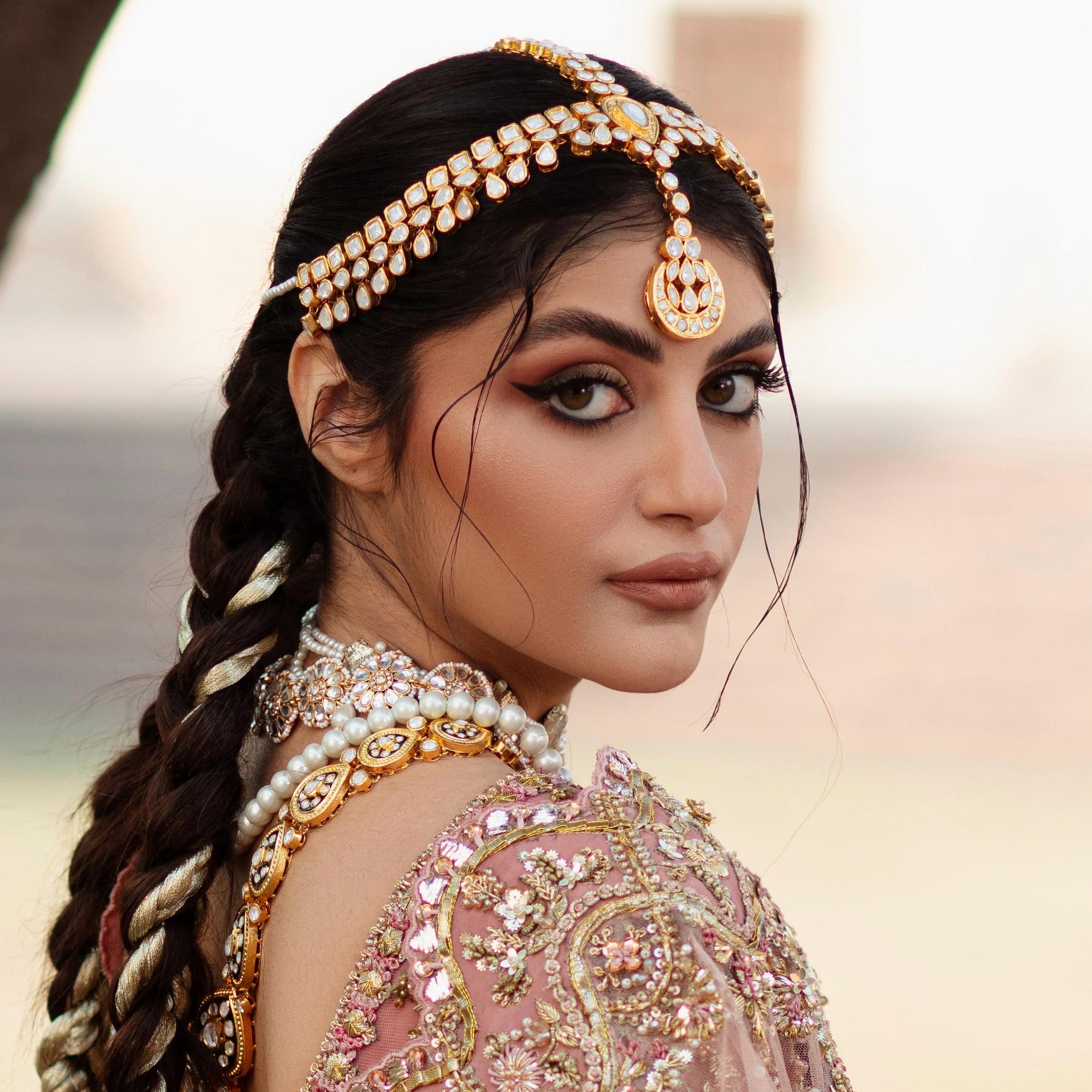 Falak Sheesh patti