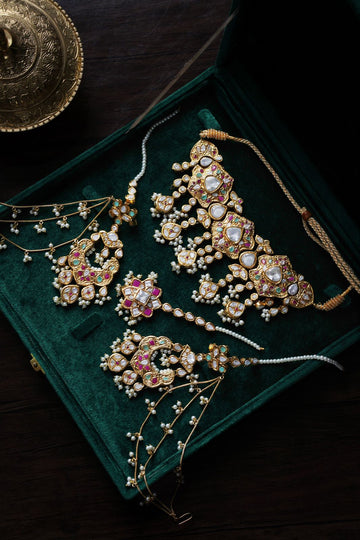 Jhanvi choker set