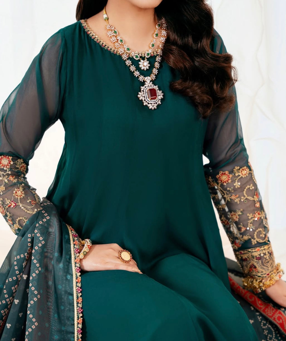 Bella Red Green
