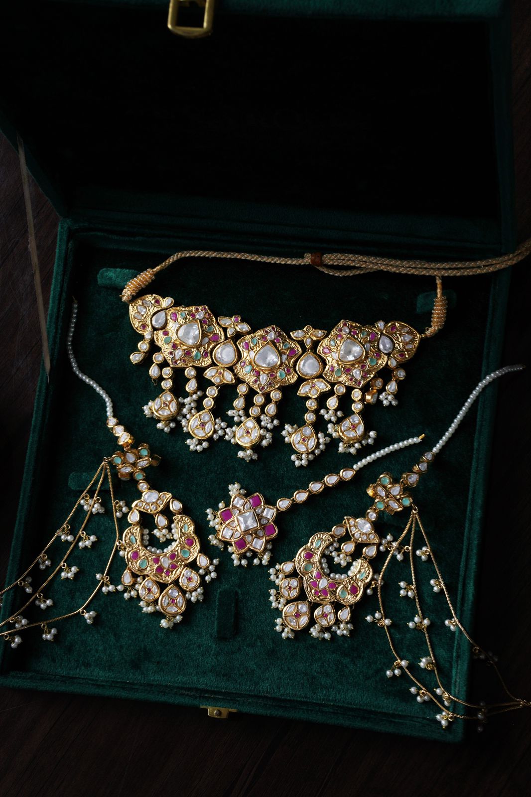 Jhanvi choker set