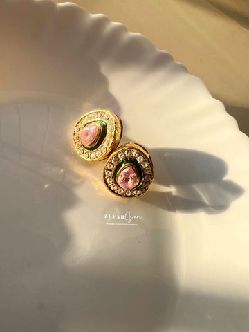 RUHI STUDS