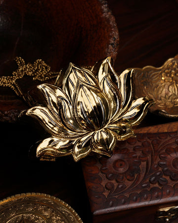 Lotus Metal Clutch