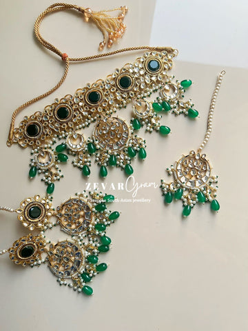 SIYAH EMERALD