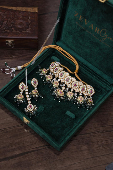 Salina Choker