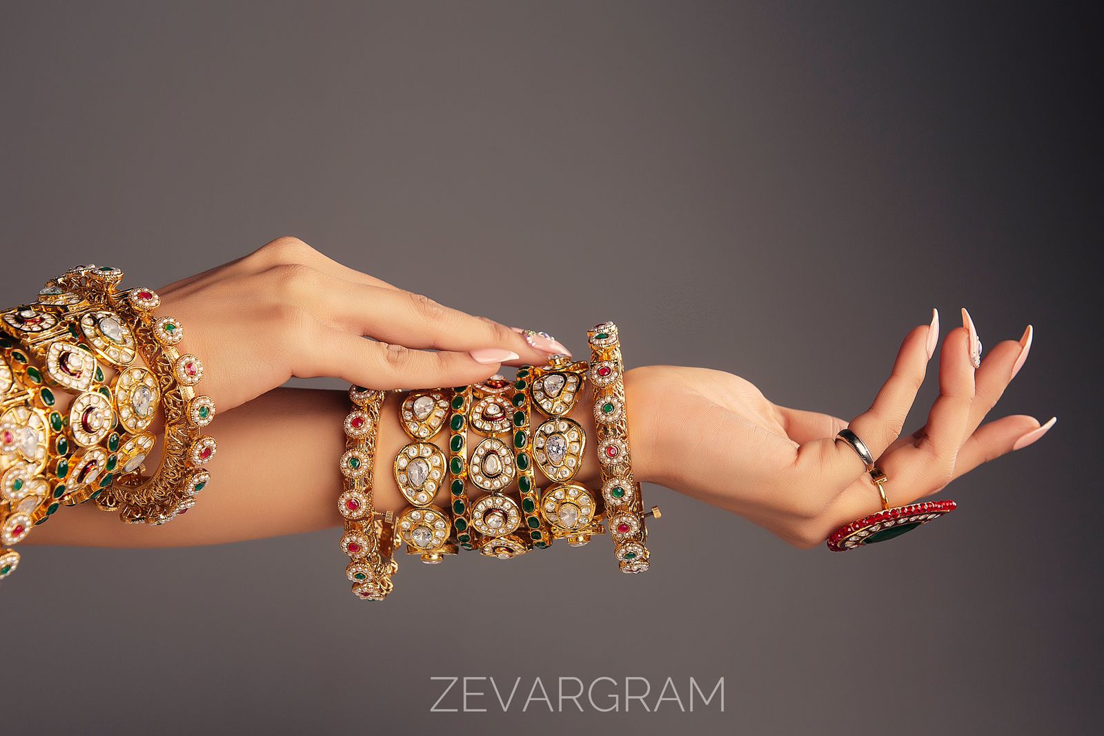 MIA POLKI BANGLES